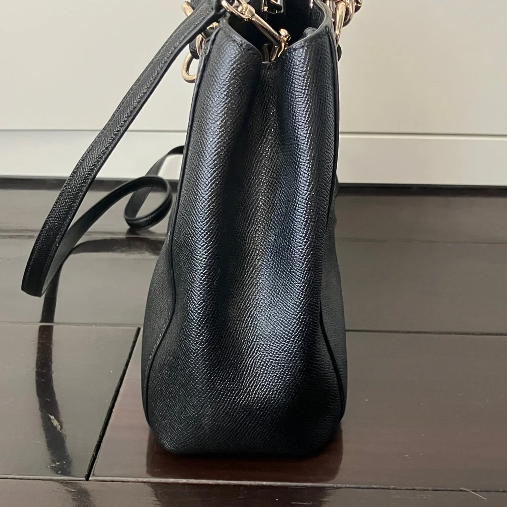 COACH Minetta Cross Body Bag with Gold Hardware in Black NEVER USED - Picture 3 of 8